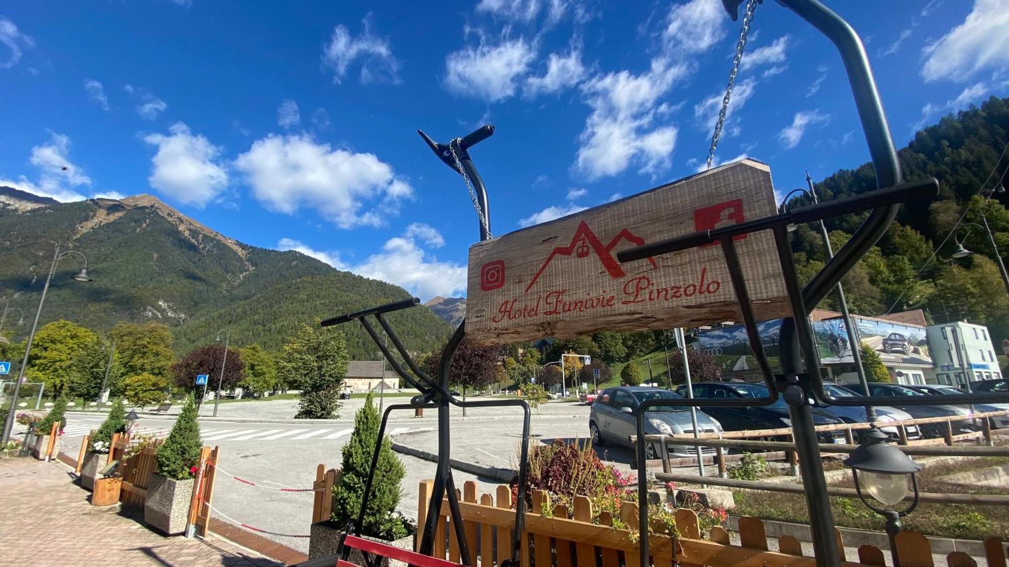 Casteluce Hotel Funivie Pinzolo Eksteriør bilde