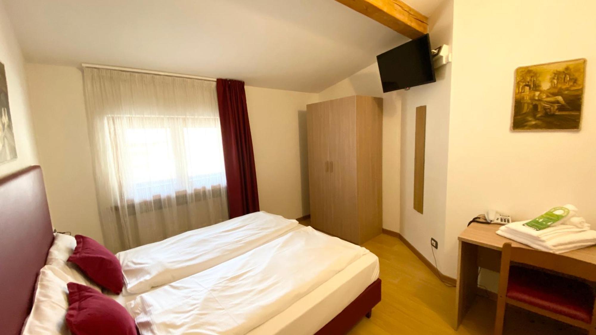 Casteluce Hotel Funivie Pinzolo Eksteriør bilde
